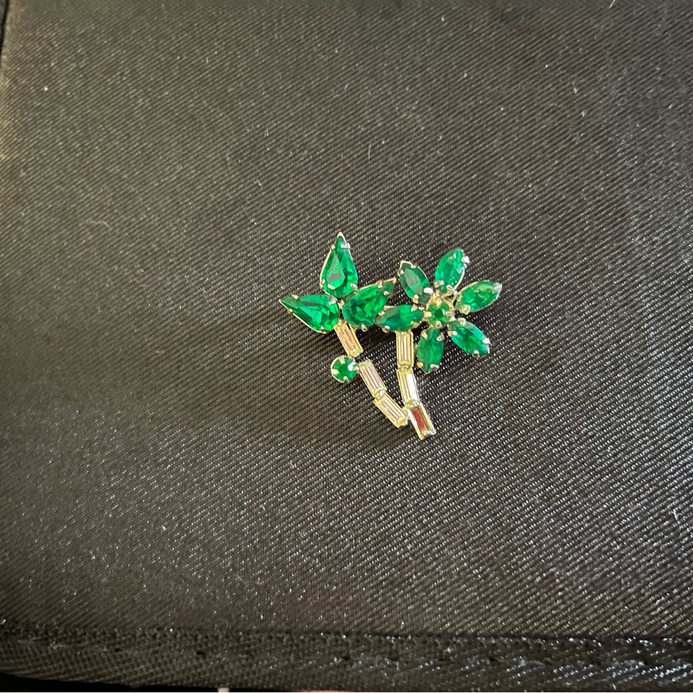 Vintage Green Floral Brooch